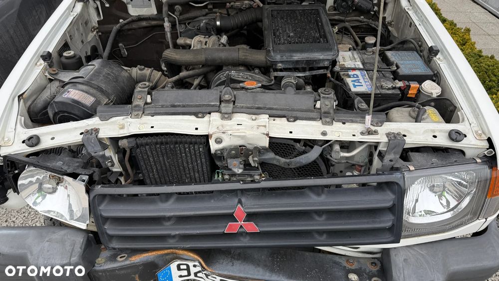 Mitsubishi Pajero - 29