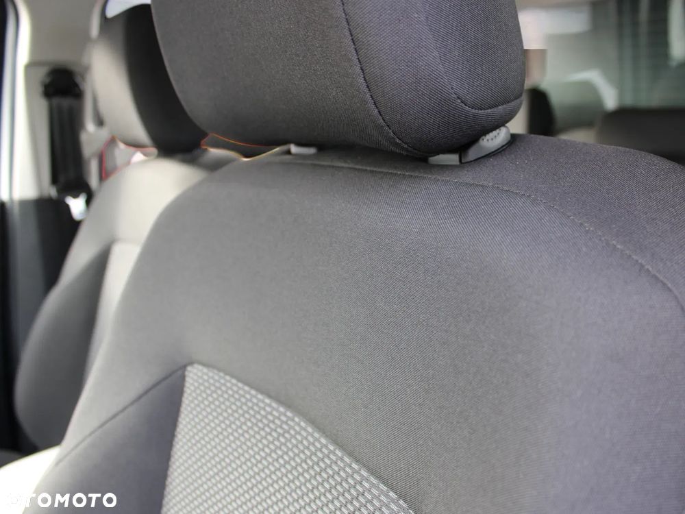 Volkswagen Amarok - 7