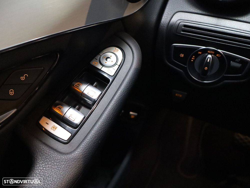 Mercedes-Benz GLC 300 e 4Matic - 23