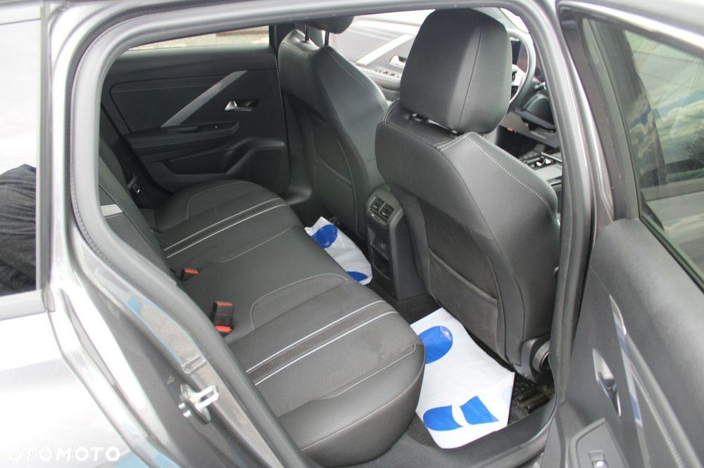 Opel Astra - 36