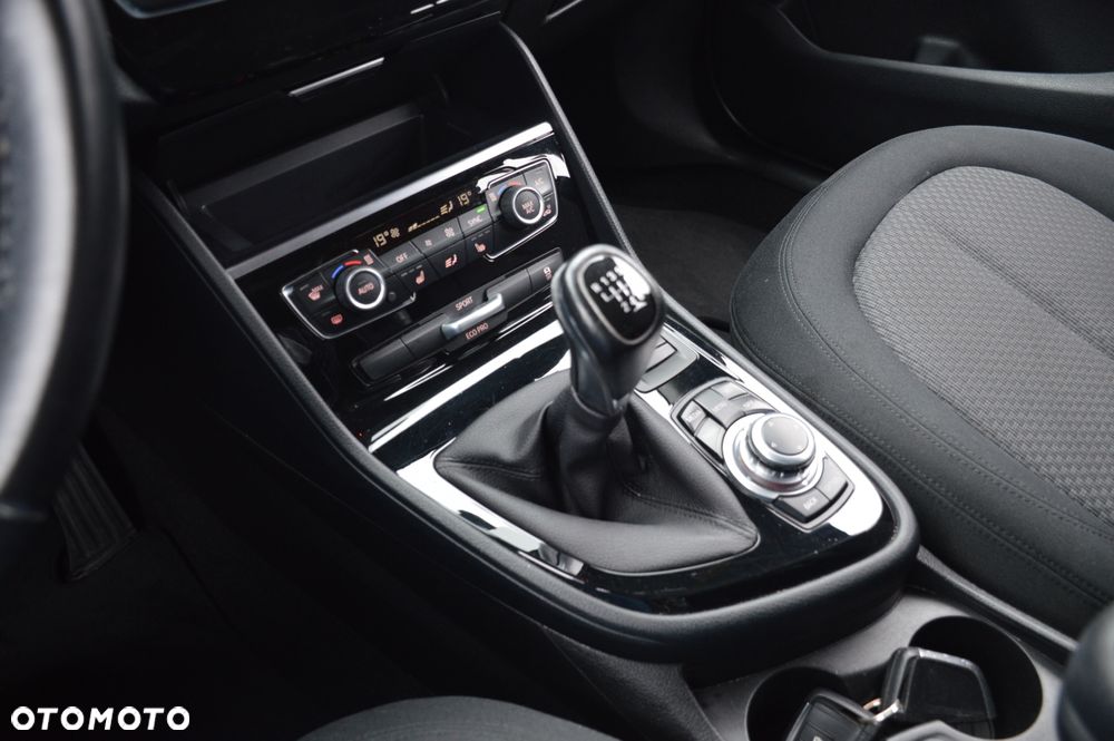 BMW Seria 2 216d Advantage - 19
