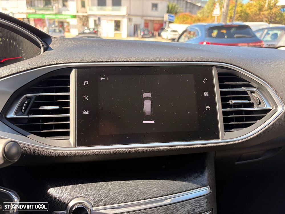 Peugeot 308 SW 1.5 BlueHDi Style - 25