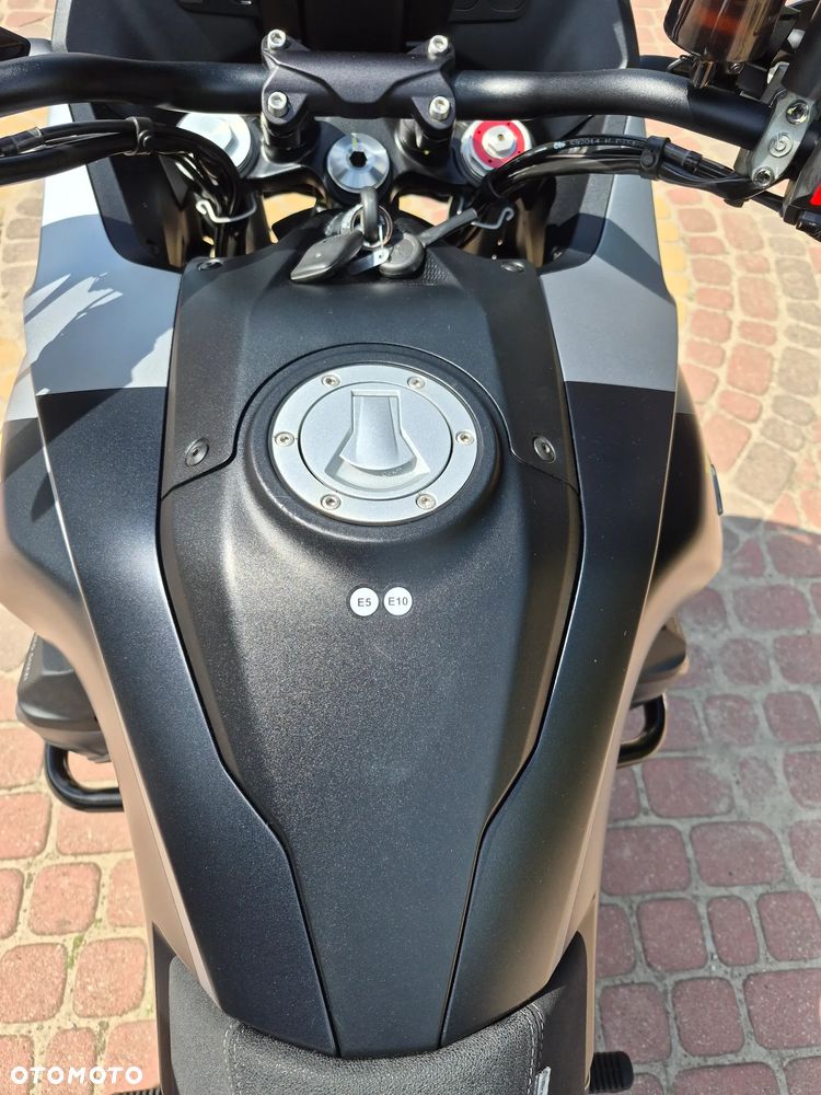 Moto Guzzi Stelvio - 9