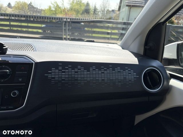 Volkswagen up! white style - 21