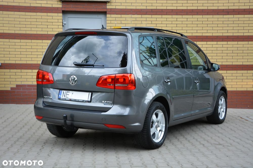 Volkswagen Touran 2.0 TDI DPF BlueMotion Technology Highline - 4
