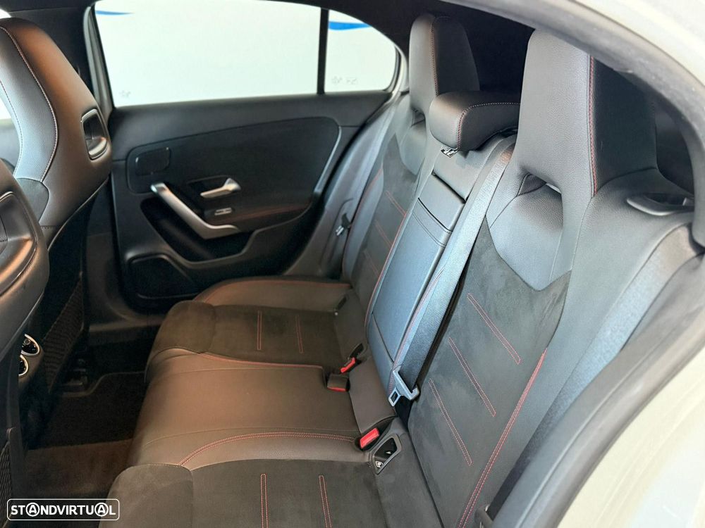 Mercedes-Benz A 250 e AMG Line - 5