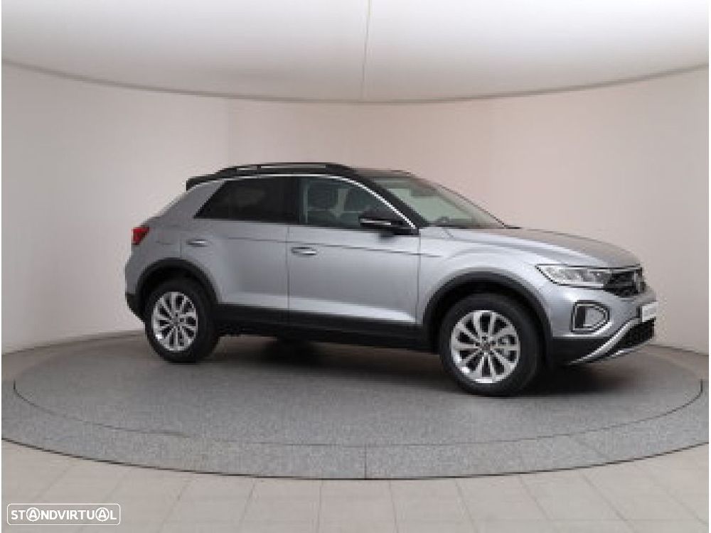VW T-Roc 1.5 TSI Urban DSG - 7