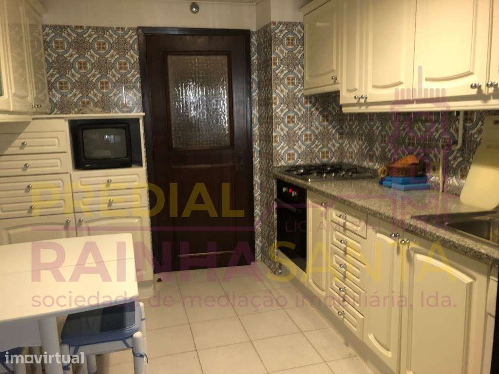 Apartamento T3 Espaçoso com Garagem em São Martinho do Bispo - Coimbra - Grande imagem: 5/20