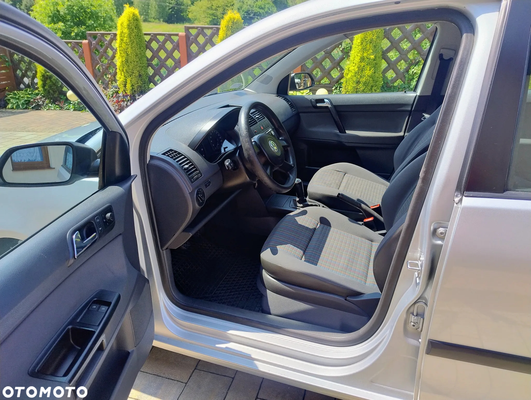 Volkswagen Polo 1.4 16V Trendline - 7