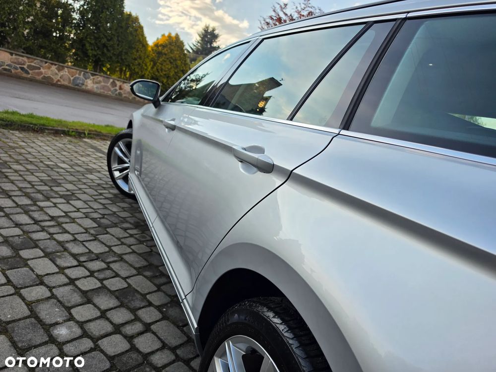 Volkswagen Passat 2.0 TDI (BlueMotion Technology) Comfortline - 12