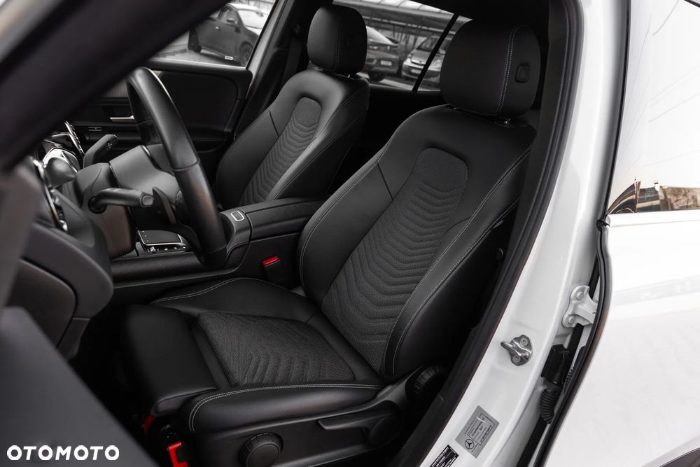 Mercedes-Benz GLB 200 Style 7G-DCT - 16