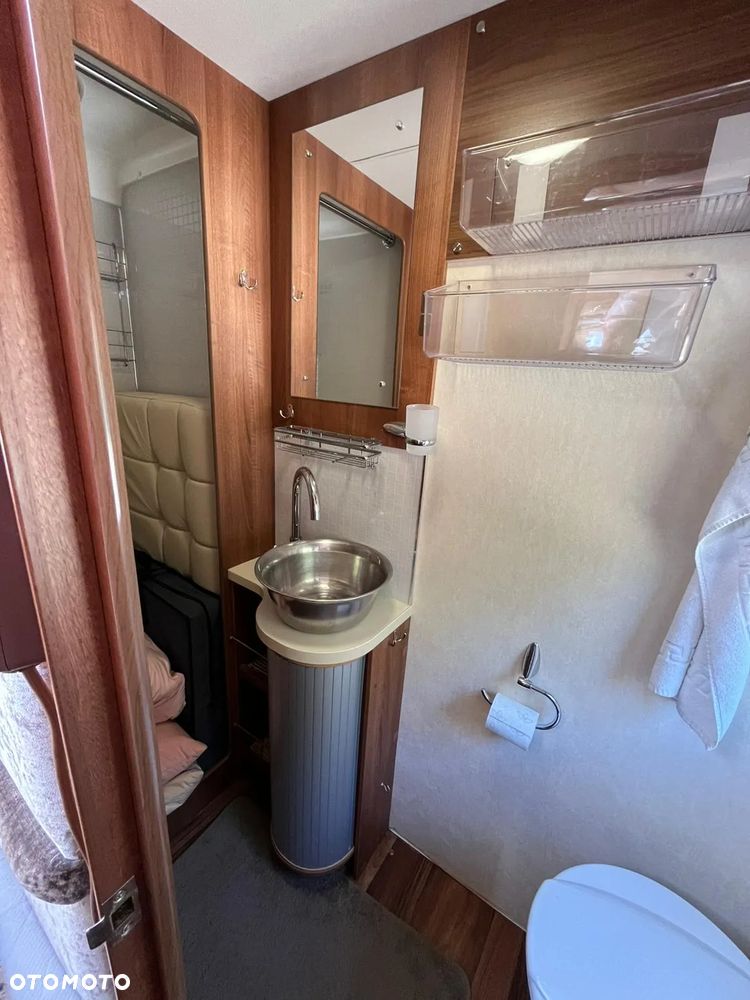 Mercedes-Benz Sprinter - 22
