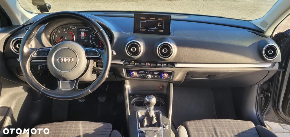 Audi A3 Sportback 2.0 TDI Ambiente - 9