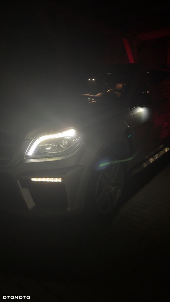 Mercedes-Benz GL - 38