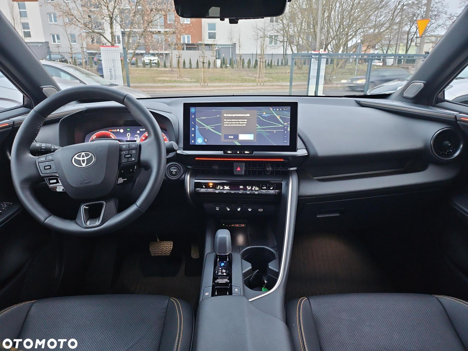 Toyota C-HR - 11