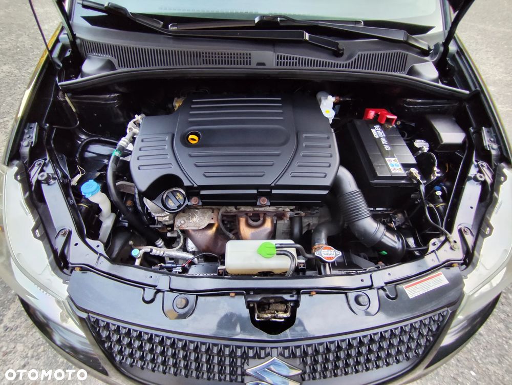 Suzuki SX4 1.6 Premium 4WD - 32