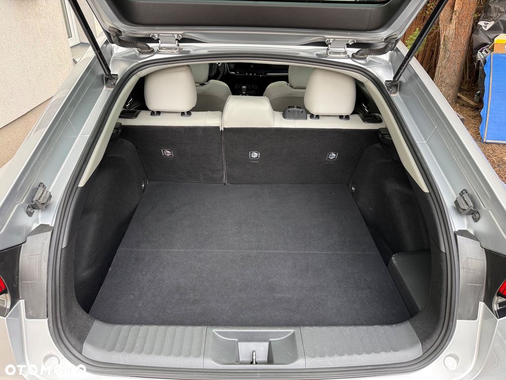 Toyota Prius 2.0 Hybrid Prestige - 9