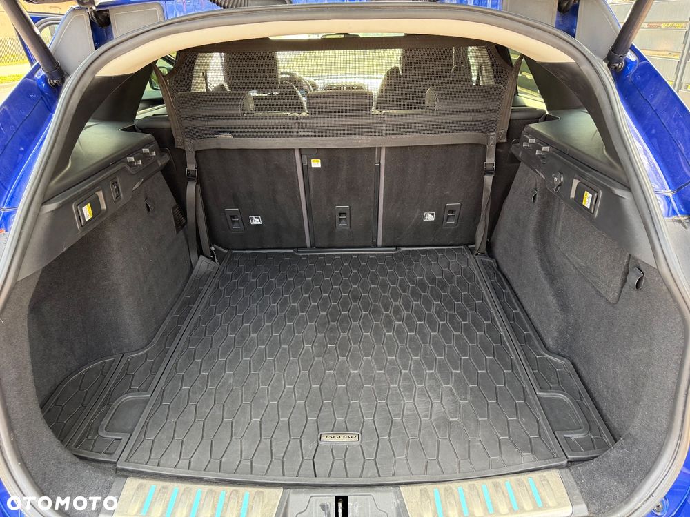 Jaguar F-Pace 20d AWD R-Sport - 34