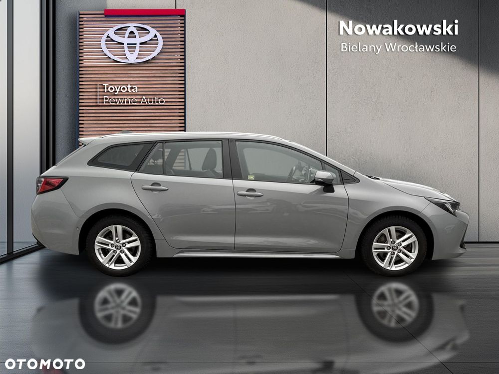 Toyota Corolla 2.0 Hybrid Comfort - 6