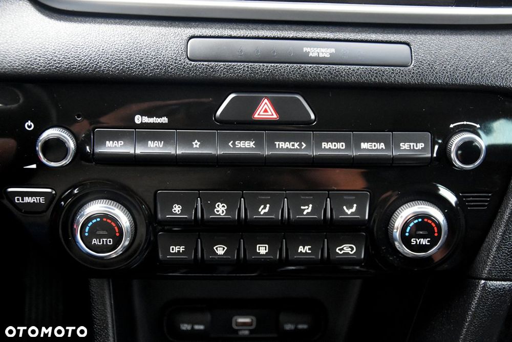 Kia Sportage 1.6 CRDI MHEV Black Edition 2WD DCT - 33