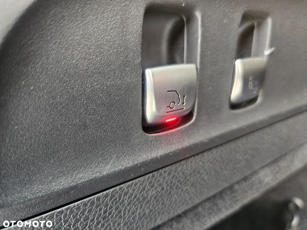 Mercedes-Benz GLC - 11