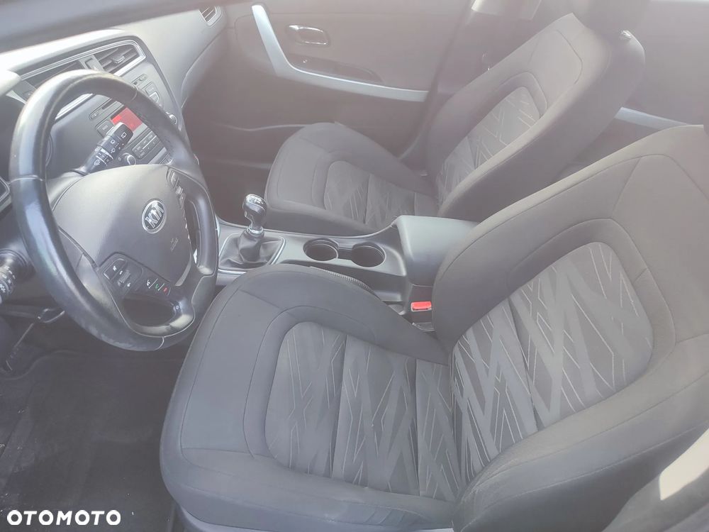 Kia Ceed 1.4 CVVT - 12