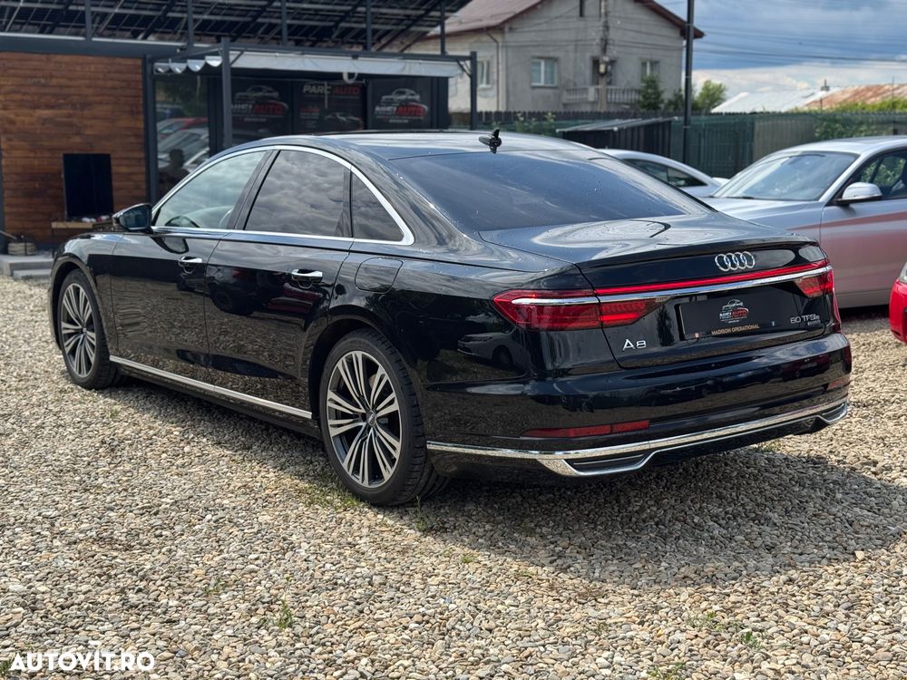Audi A8 - 6