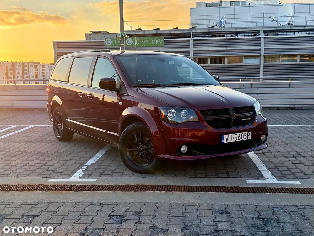 Dodge Grand Caravan - 19