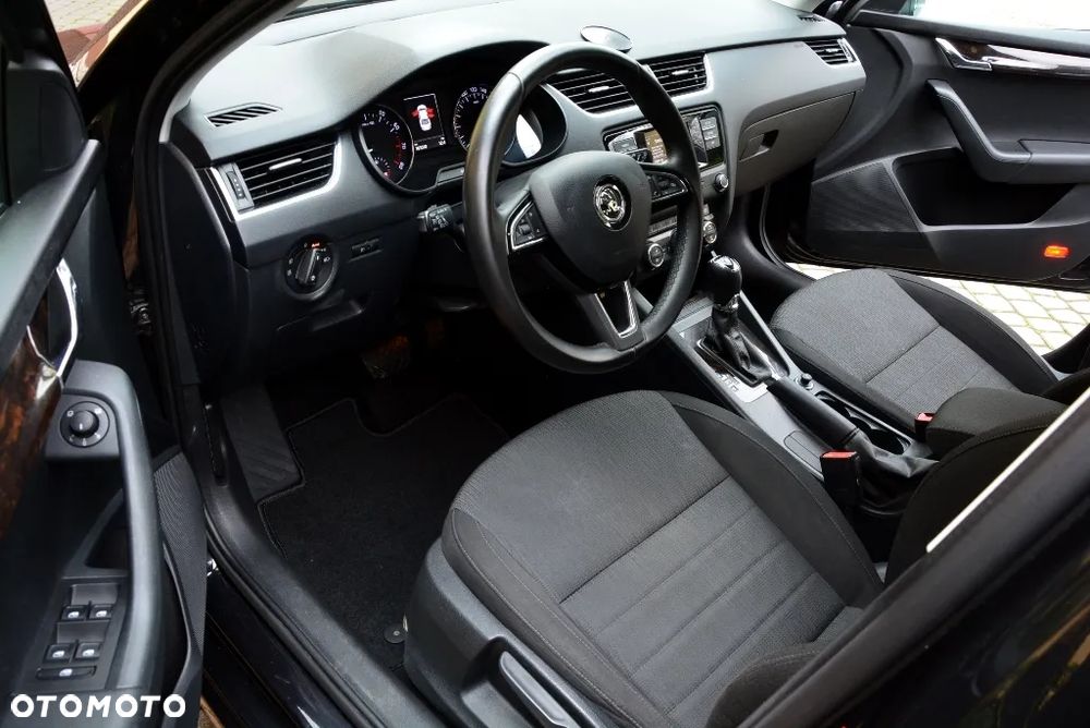 Skoda Octavia 1.4 TSI DSG Style - 6