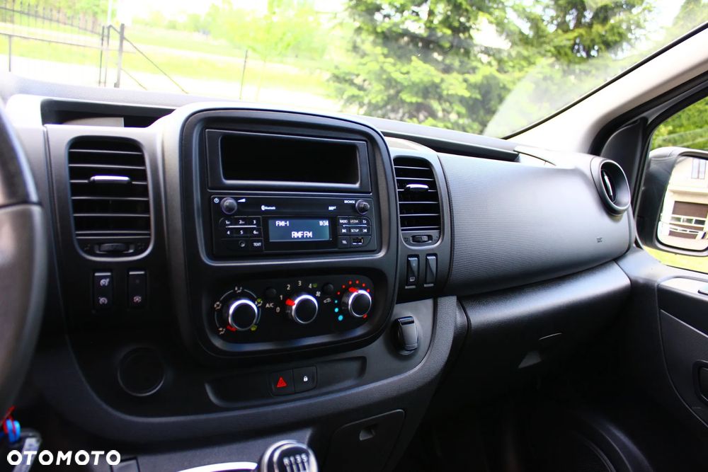 Renault TRAFIC 2.0 DCI 140KM 6 OSÓB BRYGADÓWKA LONG L2H1 FV23% - 28