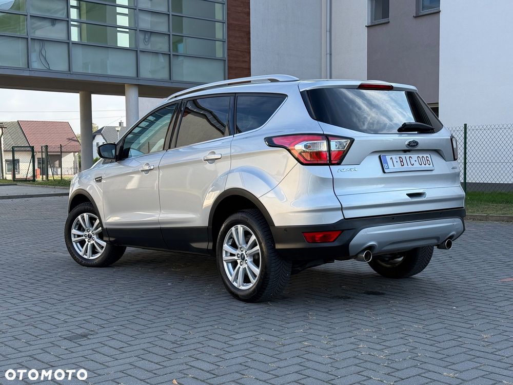 Ford Kuga - 26