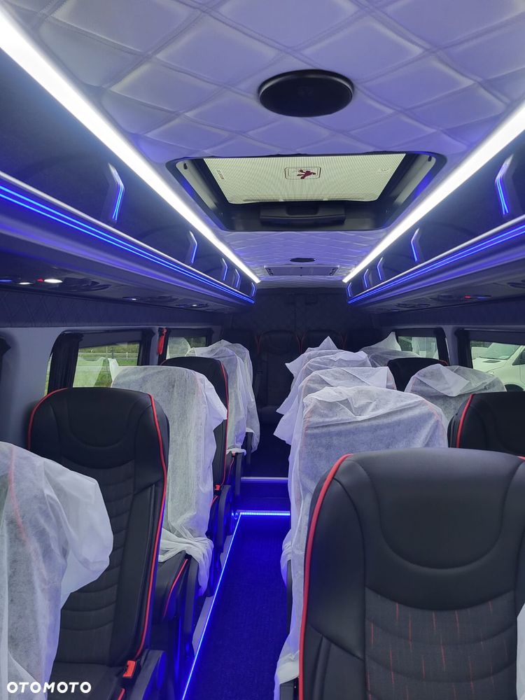 Mercedes-Benz Sprinter 517 CDI NOWA ZABUDOWA 24 miejsca +3 stojące - 17