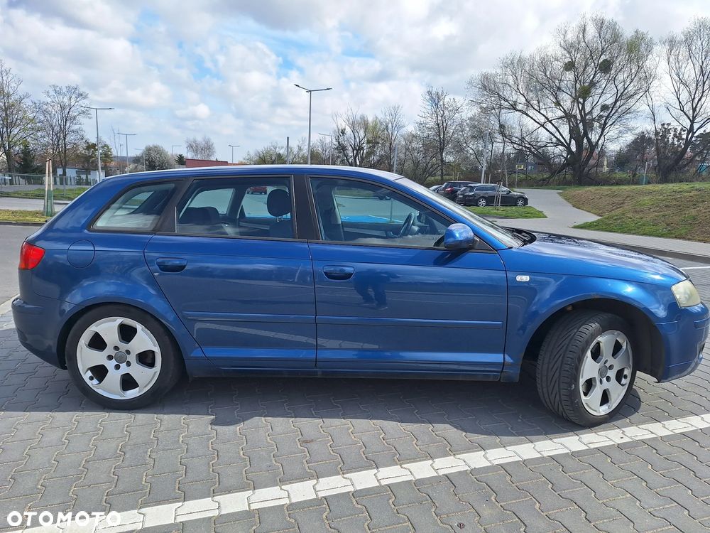 Audi A3 Sportback 1.6 FSI Ambition - 4