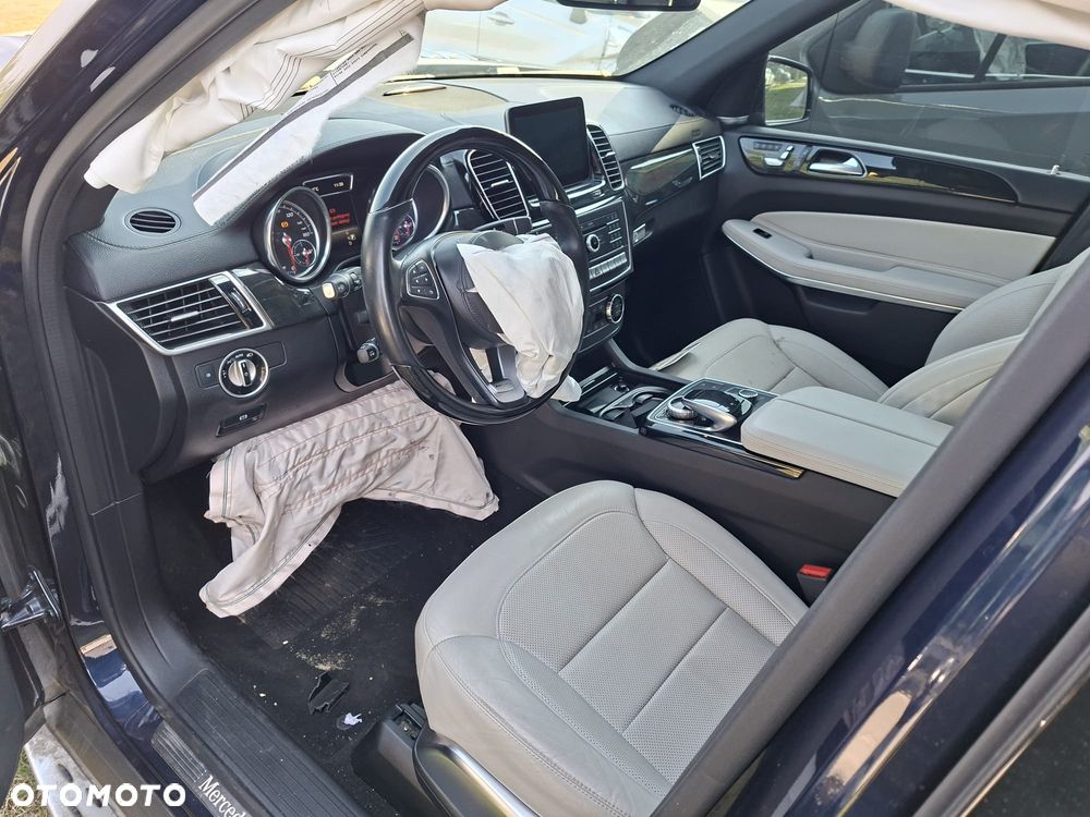 Mercedes-Benz GLS - 8