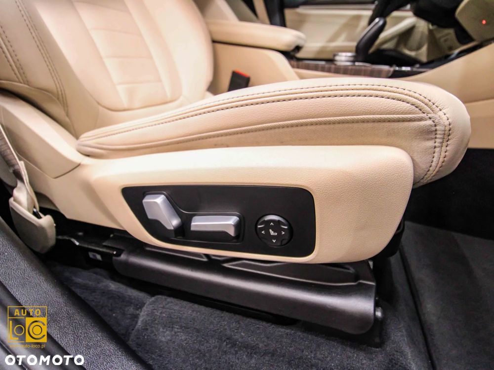BMW X3 xDrive20i Luxury Line - 33