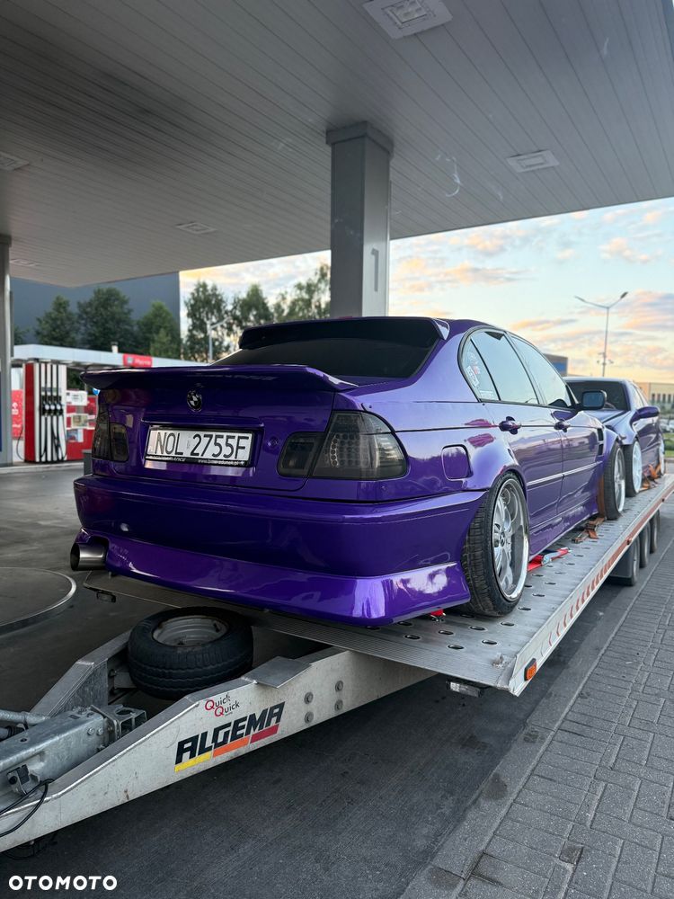 BMW Seria 3 323i - 3