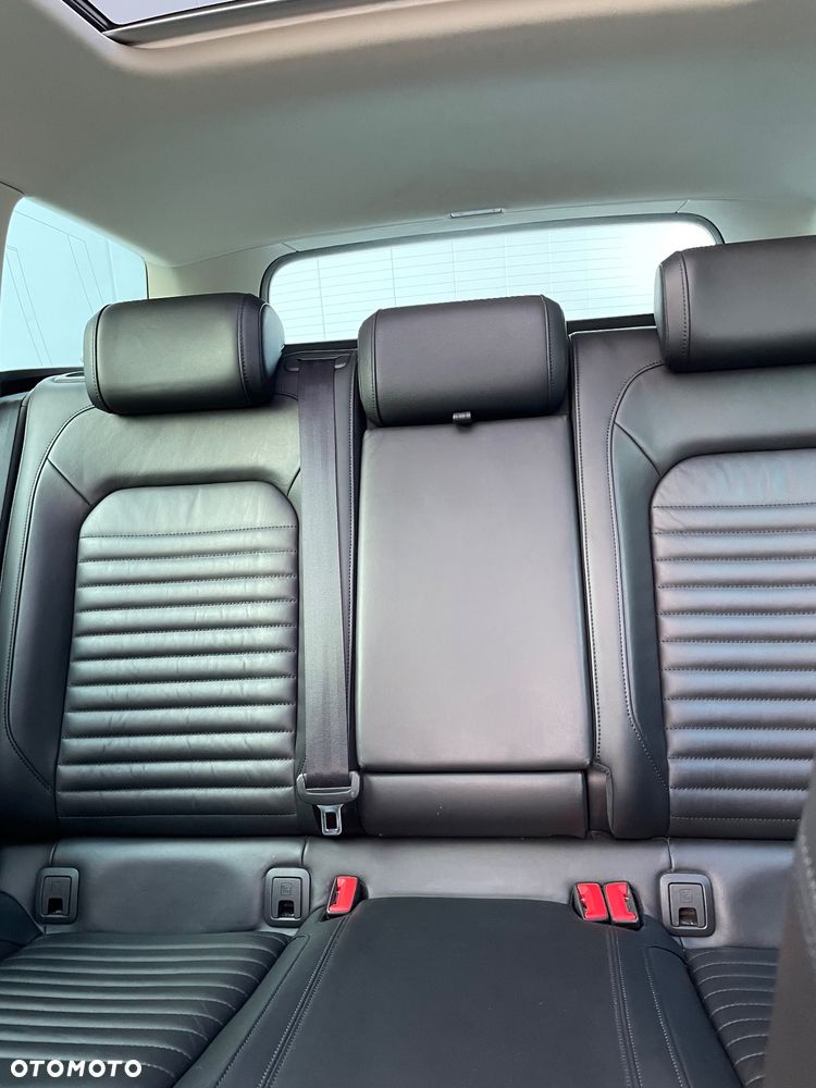 Volkswagen Passat 2.0 TDI SCR (BlueMotion Technology) DSG Highline - 32