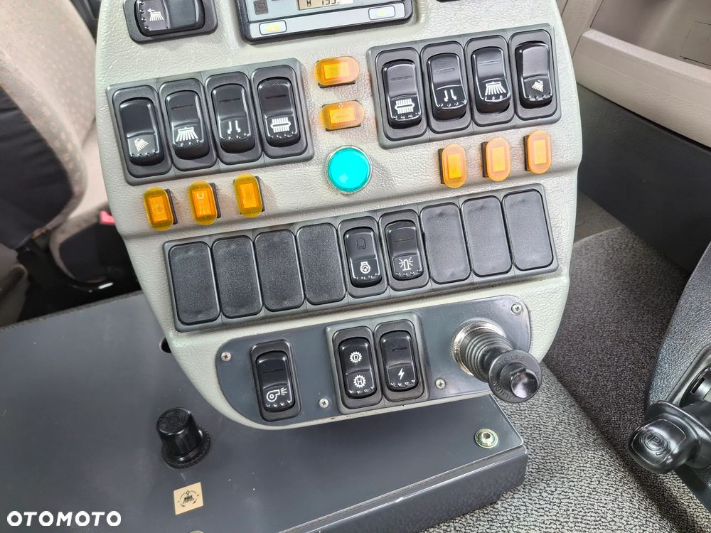 Renault Midlum 220 Zamiatarka Johnston VS500 Szczotki L/R Obie Strony Napęd Hydrostatyczny 2012r - 28