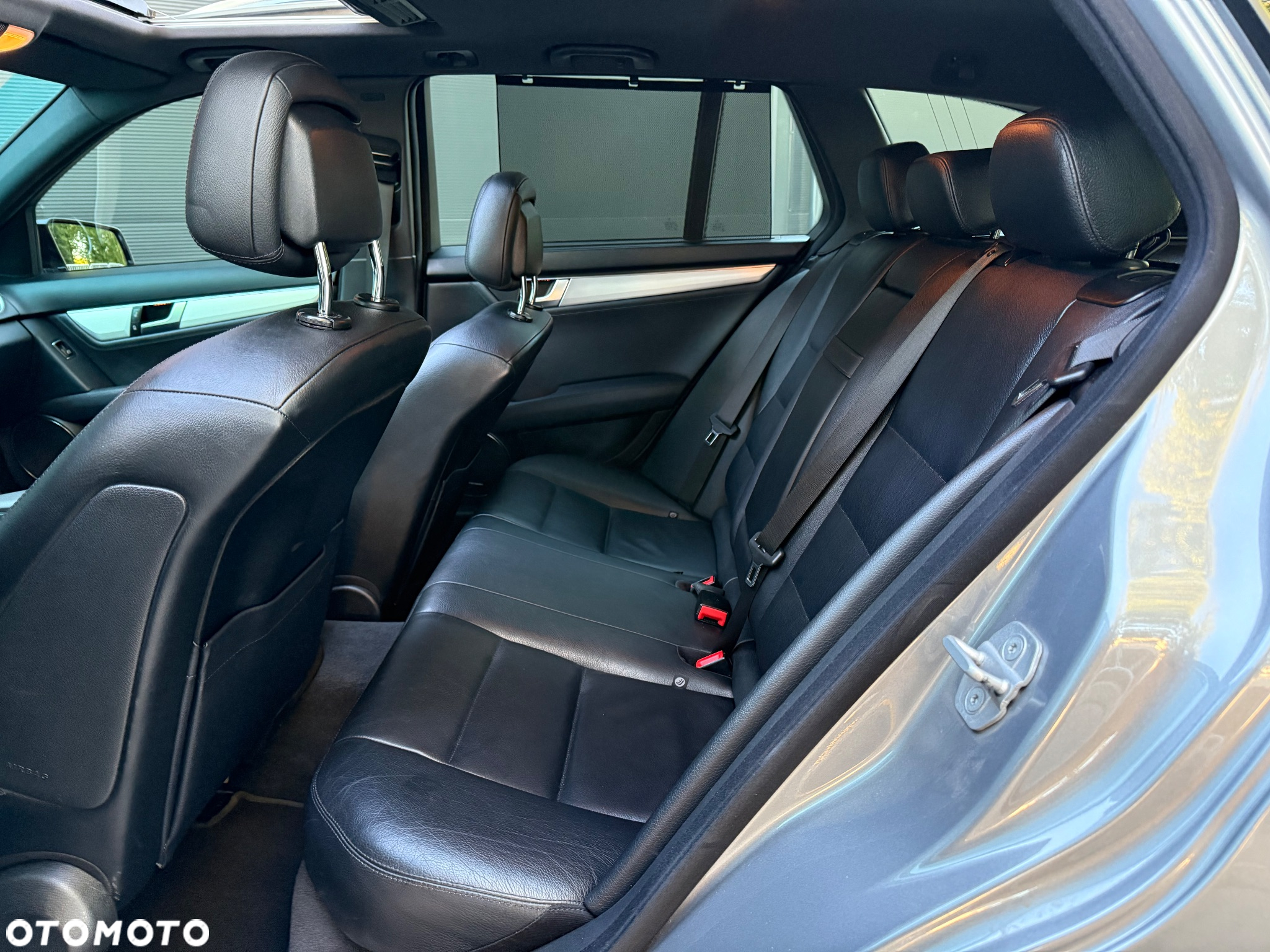 Mercedes-Benz Klasa C 250 (BlueTEC) d T 7G-TRONIC AMG Line - 33