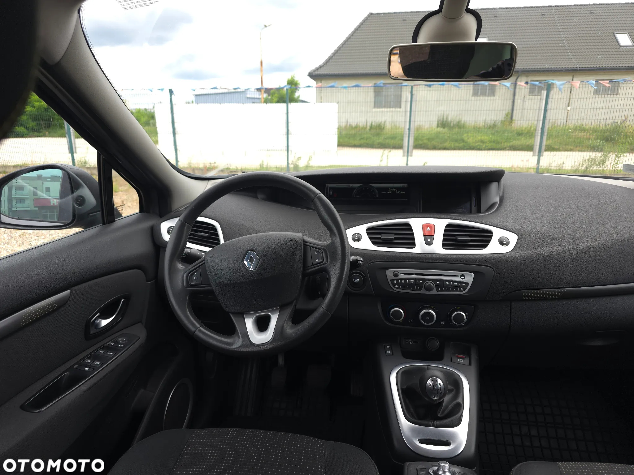 Renault Scenic 1.6 16V 110 TomTom Edition - 33