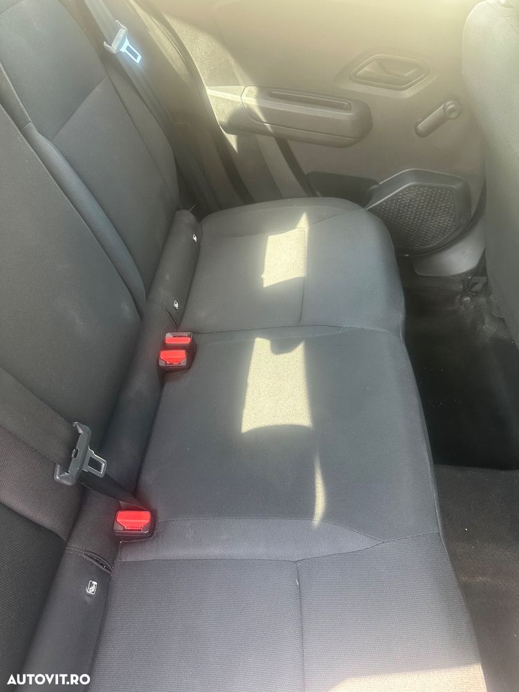 Dacia Logan TCe 90 Essential - 13