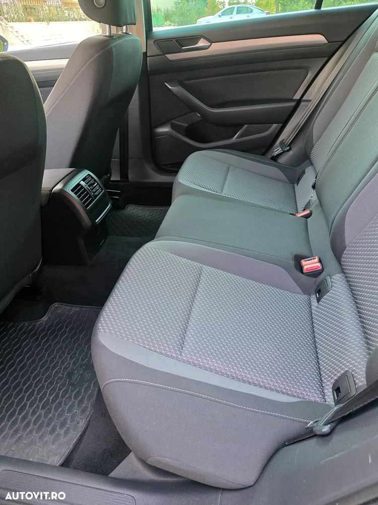 Volkswagen Passat - 3