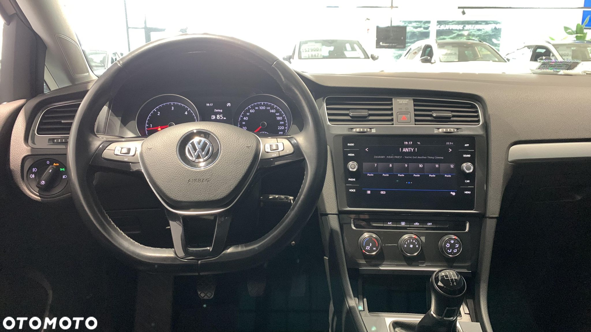 Volkswagen Golf VII 1.6 TDI BMT Trendline - 13