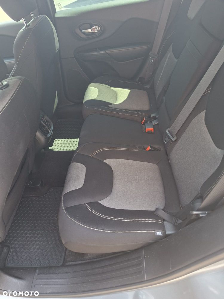 Jeep Cherokee 3.2 V6 Active Drive I Limited - 16