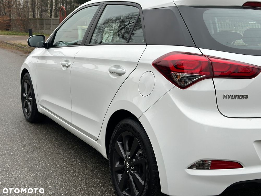 Hyundai i20 1.2 Fifa World Cup Edition - 10