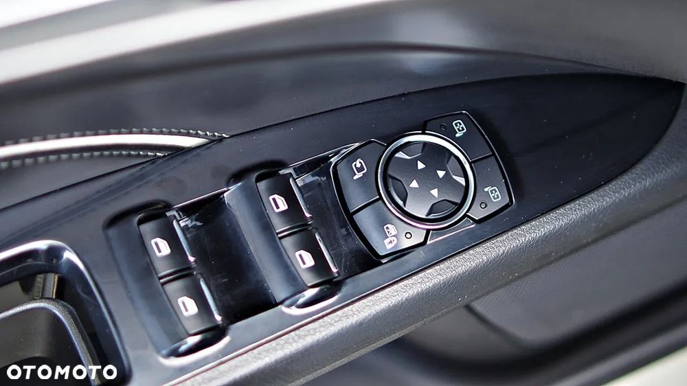 Ford Mondeo - 17
