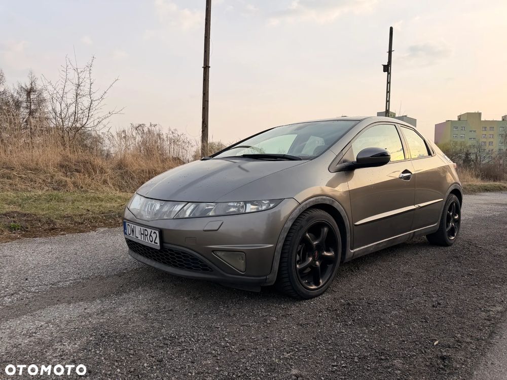 Honda Civic 1.8 Executive - 1