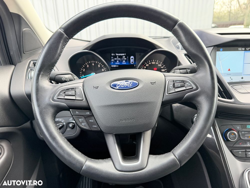 Ford Kuga 1.5 EcoBoost 2x4 Titanium - 10