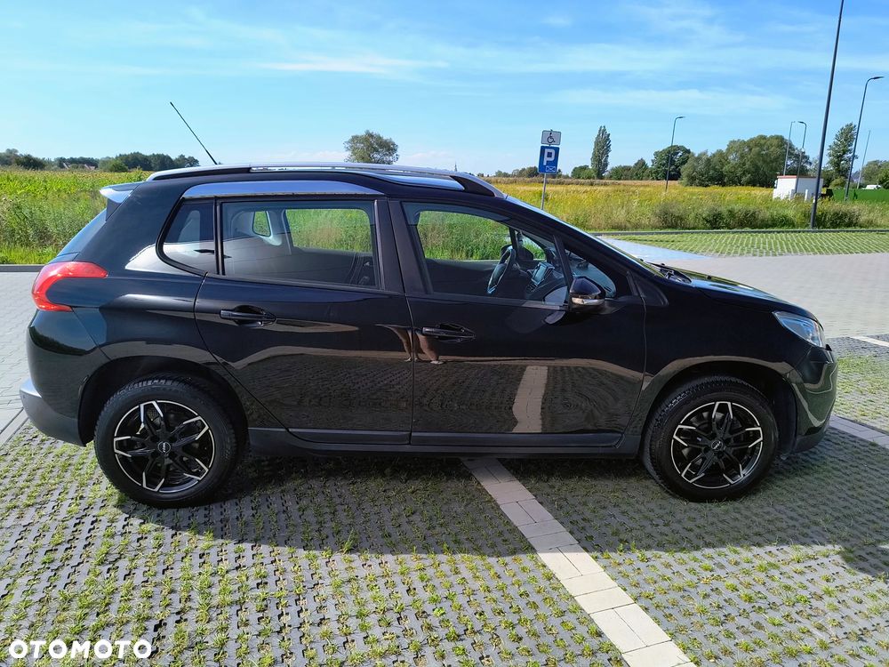 Peugeot 2008 1.6 e-HDi Allure S&S - 6