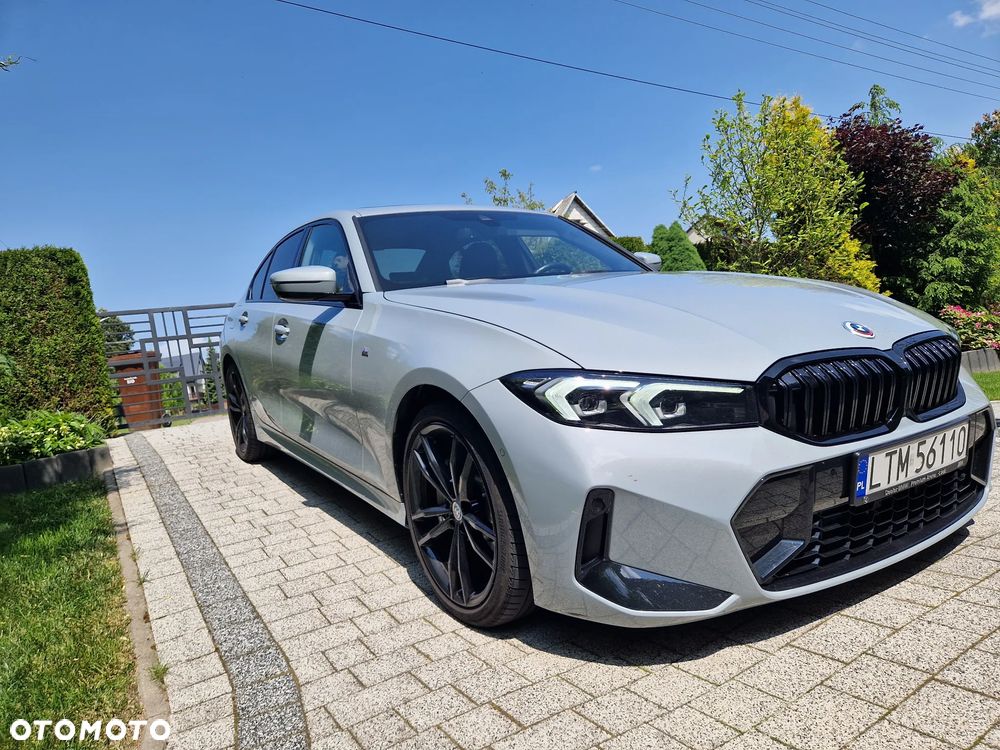 BMW Seria 3 330i xDrive M Sport - 1